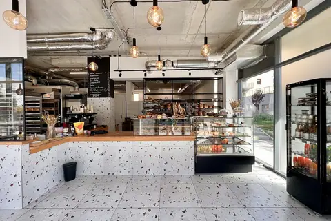 Cakeberry Bakery photo 2